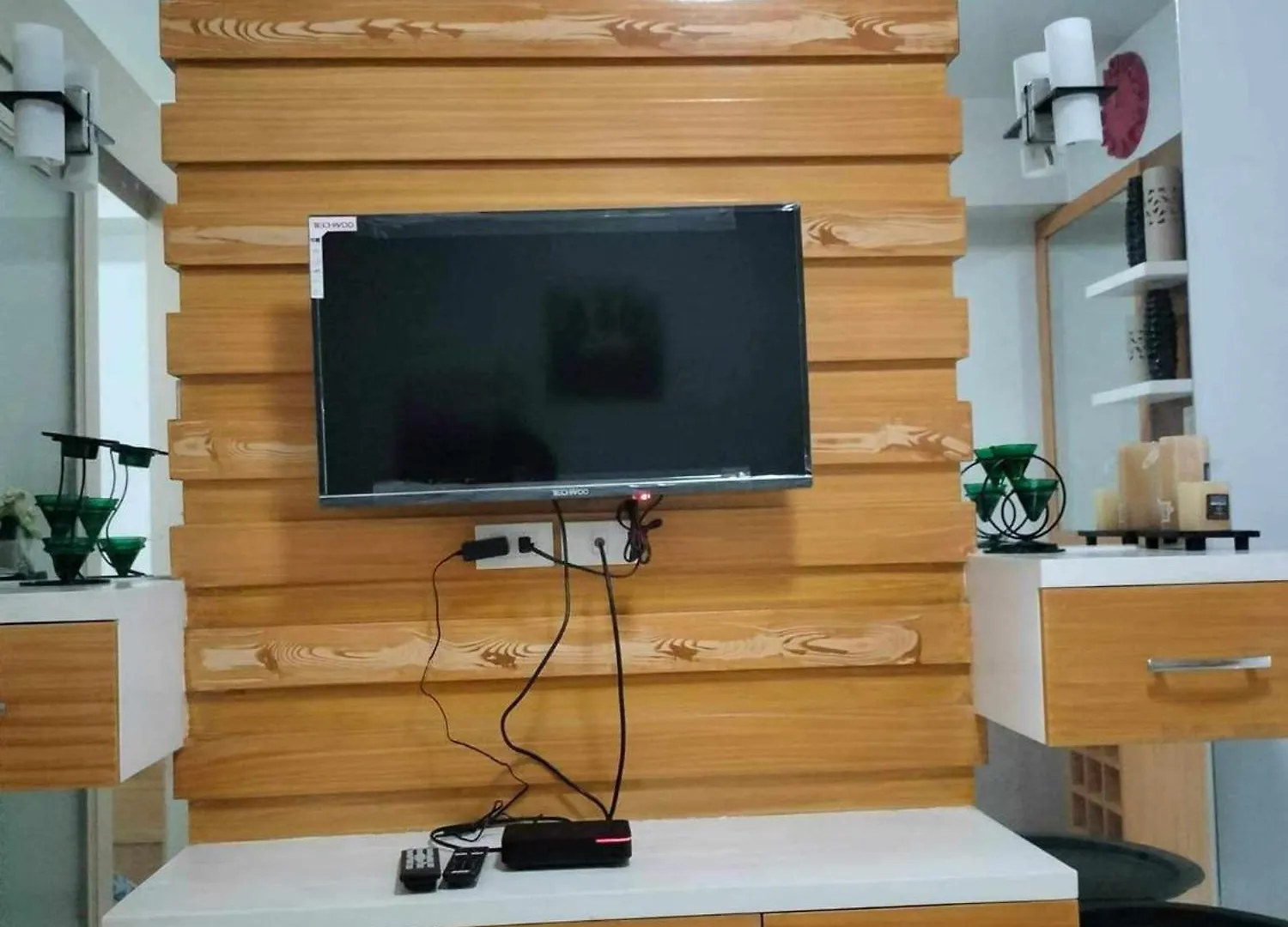 Sea Residences Tower F Pasay Moa Complex Manila 0*,  Philippines